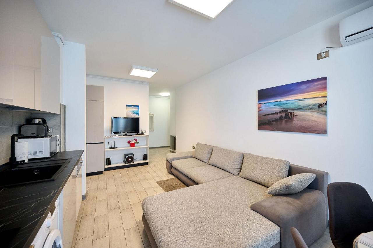 Paradise Sea View 2Bd Apt Spa N Pools Beach Resort Năvodari Exteriör bild